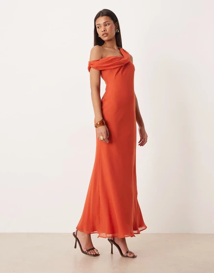 ДИЗАЙНЕРСКОЕ шифоновое макси-платье ASOS DESIGN со спадающими скрученными плечами ярко-ржавого цвета