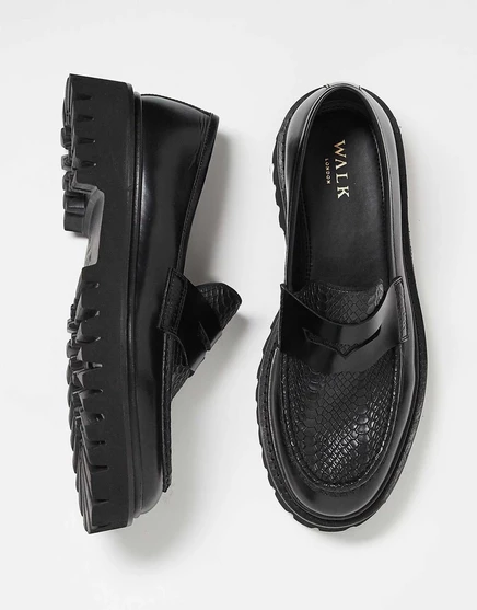 Мокасины Walk London Hopper Saddle под крокодиловую кожу, черные