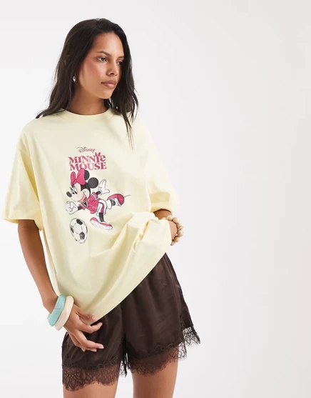 Женская футболка ASOS Design x Disney свободного кроя с принтом Минни, сливочно-желтая