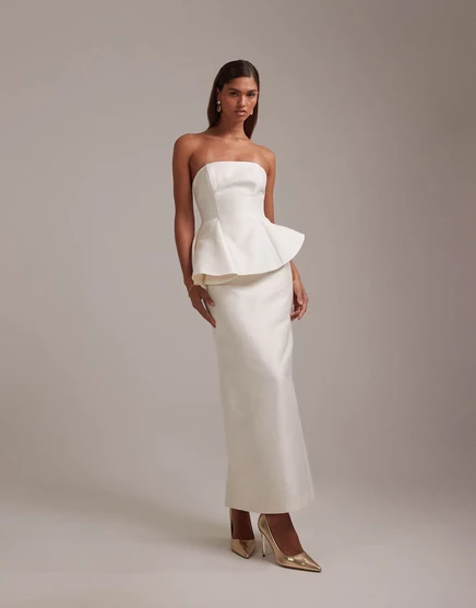 Свадебное платье ASOS DESIGN со структурированной накладкой и юбкой-карандаш цвета слоновой кости ivory