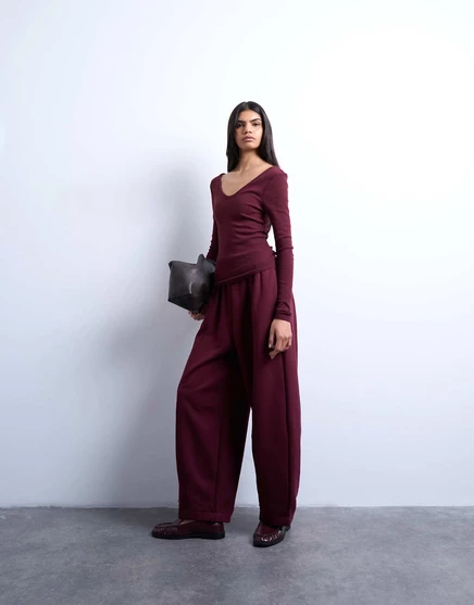 Спортивные брюки-баллоны Topshop бордового цвета burgundy
