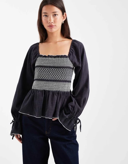 Застиранный черный халат с квадратным вырезом и контрастной строчкой ASOS DESIGN washed black
