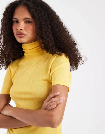 Женская полупрозрачная вязаная футболка ASOS Design, желтая