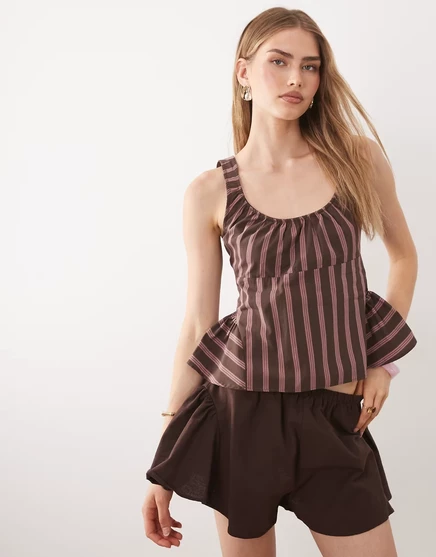 Топ с ремешками на талии от ASOS DESIGN godet в шоколадную полоску chocolate stripe