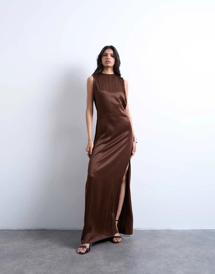 Праздничное макси-платье Topshop с низкой проймой шоколадного цвета chocolate