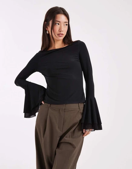 Облегающий топ премиум-класса с длинными рукавами от ASOS DESIGN черного цвета с преувеличенными деталями на рукавах black