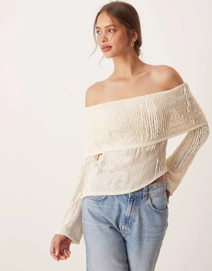 Вязаный крючком полупрозрачный топ-бардо ASOS DESIGN кремового цвета с асимметричным низом cream