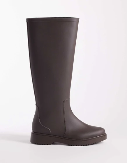 Непромокаемые ботинки Gigi от ASOS DESIGN цвета темного шоколада dark chocolate
