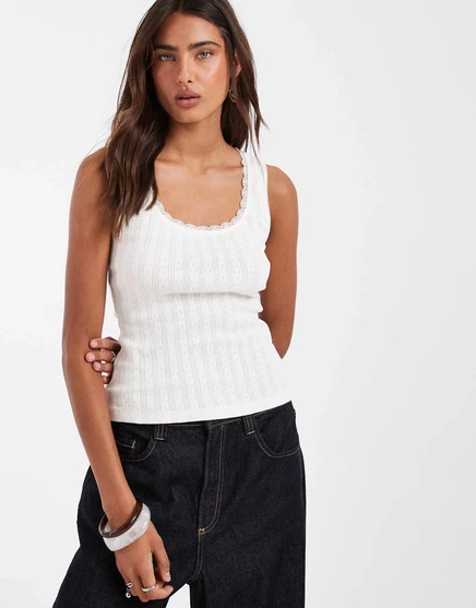 Женская майка ASOS Design ажурная с вырезом, кремовая