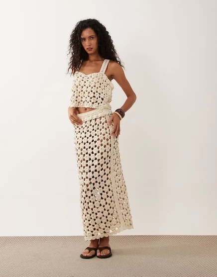 Женская юбка ASOS Design вязаная крючком миди, кремовая