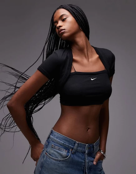 Укороченный топ Nike Chill в рубчик 2-в-1 черного цвета black