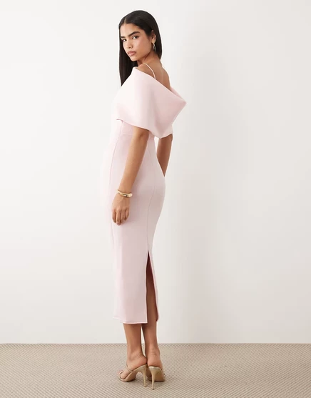 Женское миди-платье ASOS Design с накидкой, розовое