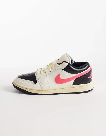 Низкие кроссовки Nike Air Jordan 1 бежевого и розового цветов pink