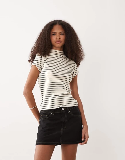 Женский облегающий топ ASOS Design с воротником-хомутом, черно-кремовая полоска