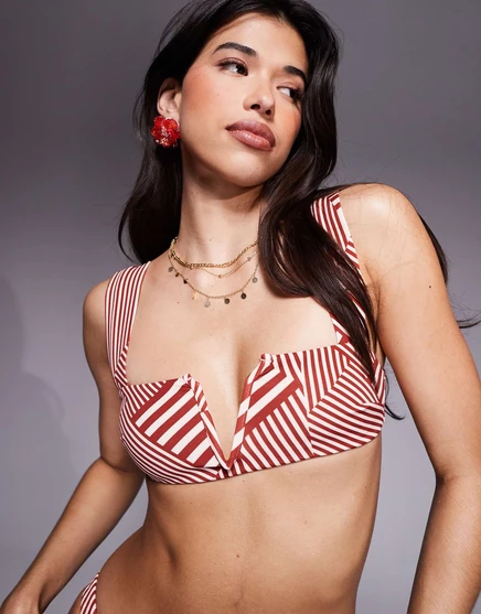 Топ-бикини ASOS DESIGN Florence с принтом в полоску от ASOS DESIGN Florence в белом и красном бикини с v-образным вырезом red & white
