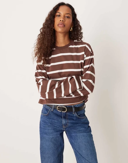 ДИЗАЙНЕРСКАЯ укороченная футболка с длинным рукавом от ASOS в шоколадно-кремовую полоску cream stripe