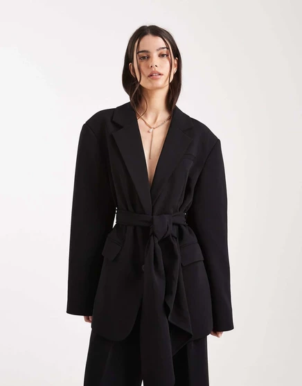 ДИЗАЙНЕРСКИЙ блейзер ASOS с узким галстуком на талии или шарфом черного цвета - часть комплекта black
