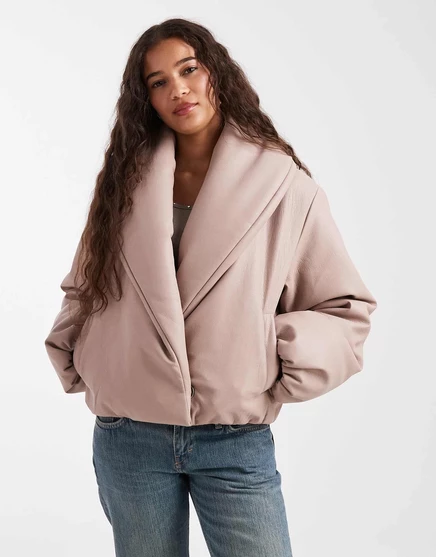 Женская укороченная стеганая куртка Miss Selfridge из экокожи, песочная