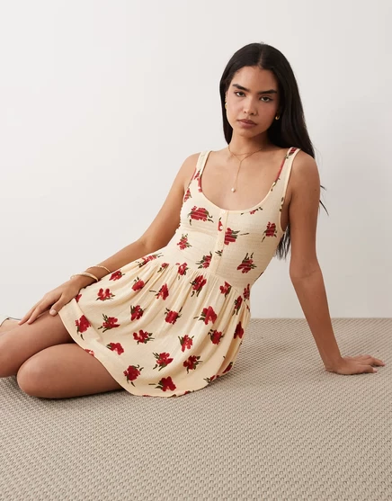 Женское мини-платье ASOS Design, жатое, пуговицы, желто-красный цветочный принт
