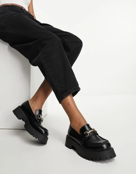 Черные массивные лоферы ASOS DESIGN Wide Fit Masterpiece black