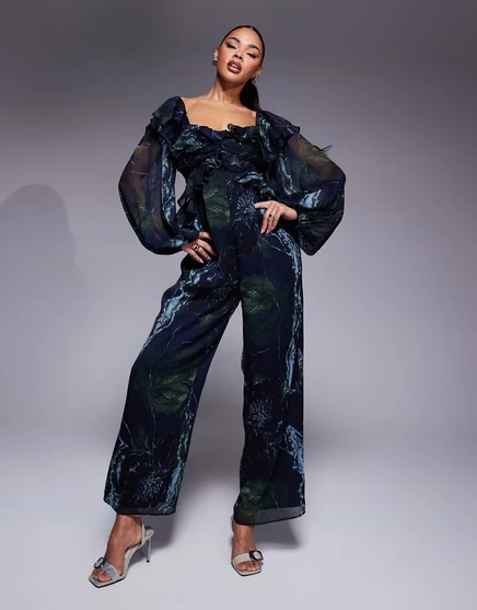 ДИЗАЙНЕРСКИЙ комбинезон ASOS с длинными рукавами и рюшами, открытыми плечами и размытым цветочным принтом blurred floral