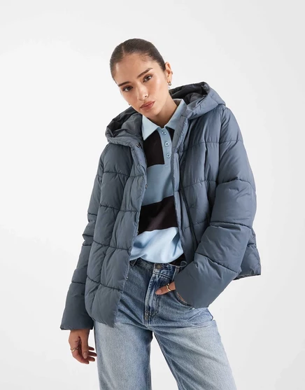 Женский короткий стеганый пуховик Vero Moda, серый