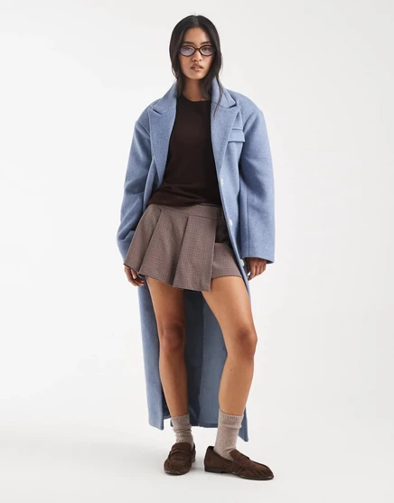 Плиссированные мини-шорты ASOS DESIGN с пряжкой в мелкую клетку micro check