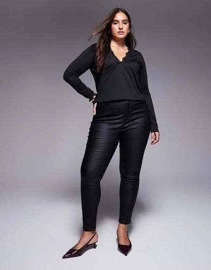 Зауженные джинсы ASOS DESIGN Curve ultimate черного цвета с покрытием black coated
