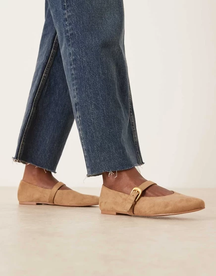 Дизайнерские балетки Leah mary jane широкого кроя от ASOS из песочного замша