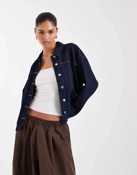 Джинсовая куртка Vero Moda с передними карманами темно-синего цвета с полосками