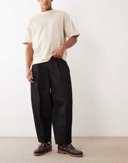 Мужские брюки ASOS DESIGN широкие с защипами, черные