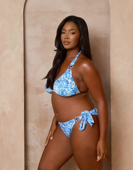 Нижнее белье-бикини Moda Minx Curve x от Alessa Tyrrell-Charles Mykonos с завязками по бокам синего цвета