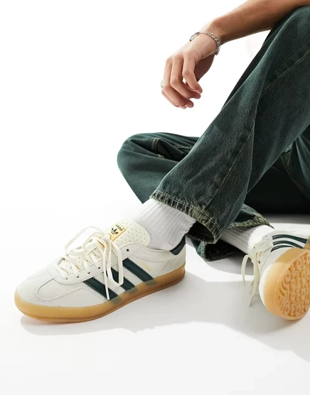 кроссовки adidas Originals Gazelle для помещений на резиновой подошве бежевого и зеленого цветов beige