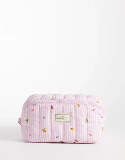 Женская косметичка Flat Lay Company Marshmallow с фруктовым принтом, розовая