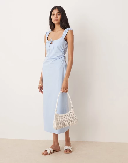Платье миди ASOS DESIGN нежно-голубое с рукавами-крылышками baby blue