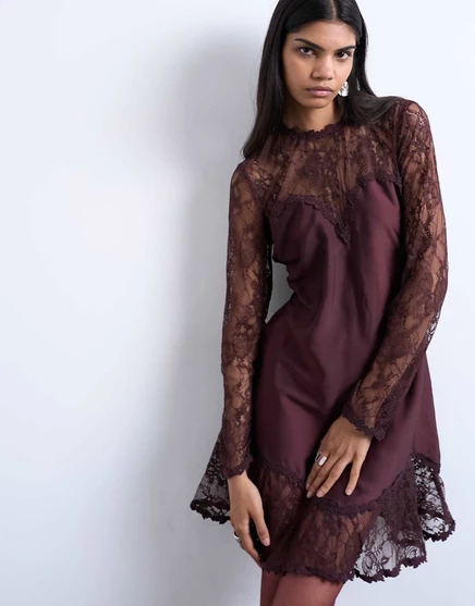 Мини-платье с кружевными рукавами и заниженным низом от Topshop в порт-Рояле port royale