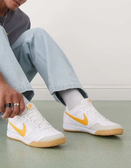 Кеды Nike Gato, белые с золотистыми деталями