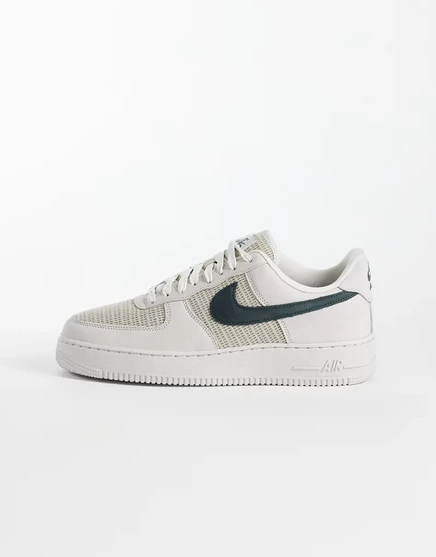 Мужские кроссовки Nike Air Force 1 07 LV8, бежевые