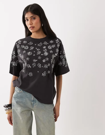 Объемная футболка Miss Selfridge festival, украшенная рисунком из древесного угля