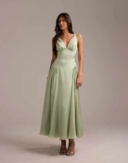 Женское платье ASOS Design атласное миди, шалфейное