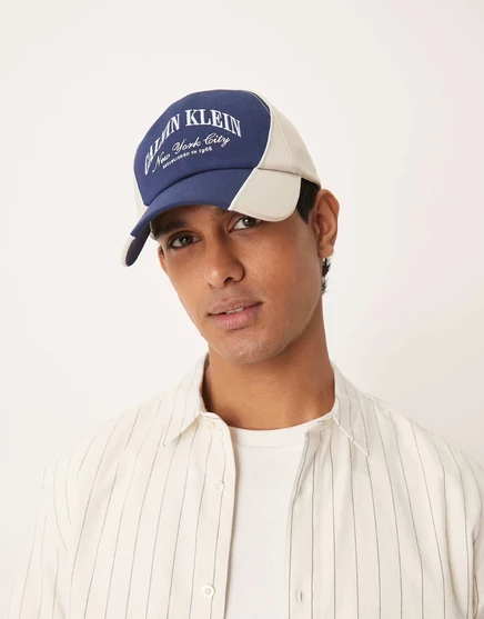 Кепка с графическим принтом Calvin Klein в темно-белом цвете navy academy