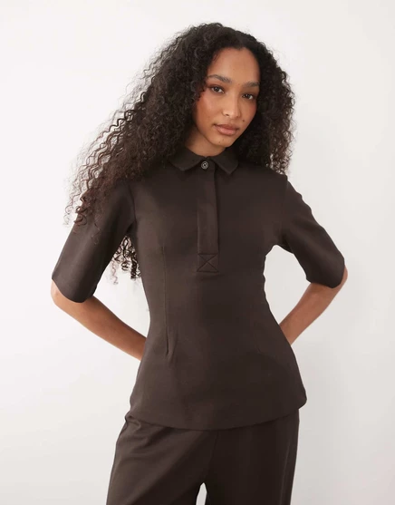 Рубашка ASOS DESIGN interlock с завышенной талией и баской на подоле шоколадного цвета - часть комплекта chocolate