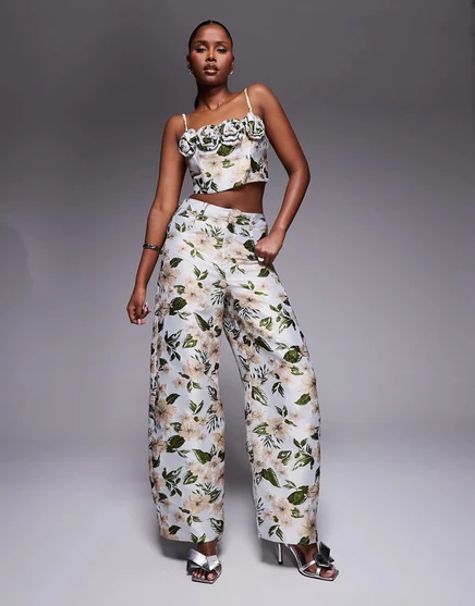 Роскошные жаккардовые брюки-бочкообразки ASOS в цветочек - часть комплекта floral