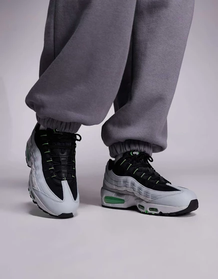 Кроссовки Nike Air Max 95 серого и зеленого цветов gray