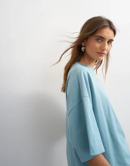 Футболка Topshop oversize с заниженными плечами синего цвета blue