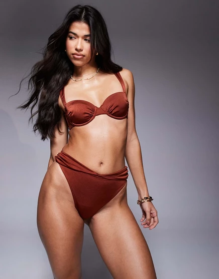 Купальники-бикини Simone shine от ASOS DESIGN с завышенной талией и закручивающейся вставкой на талии bronze
