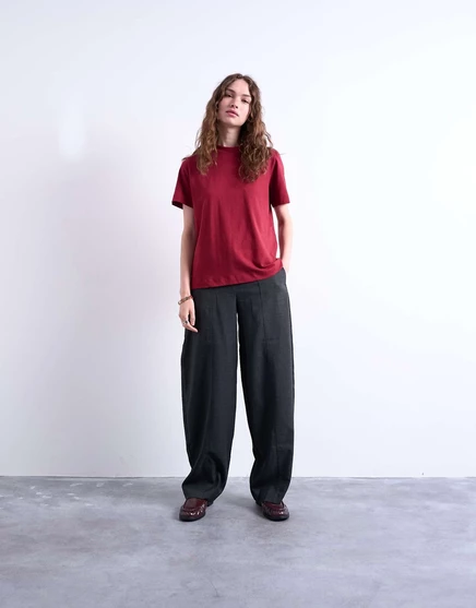 Брюки-баллоны Topshop со средней посадкой, зауженные к низу, с чистым поясом, цвета древесного угля charcoal