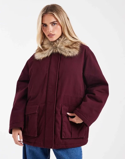 Миниатюрная парка с воротником из искусственного меха Miss Selfridge бордового цвета burgundy