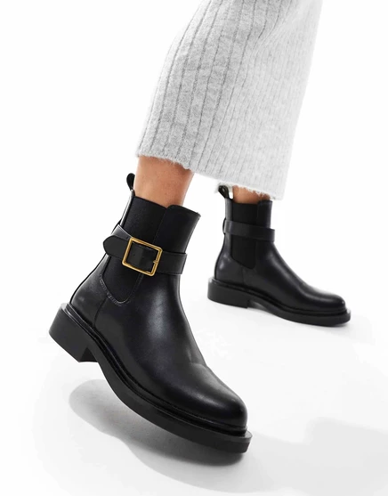 Черные ботинки на плоской подошве ASOS DESIGN Aurora с ремешком-пряжкой black