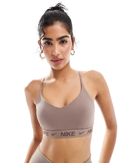 Спортивный бюстгальтер Nike Training Indy light support коричневого цвета brown